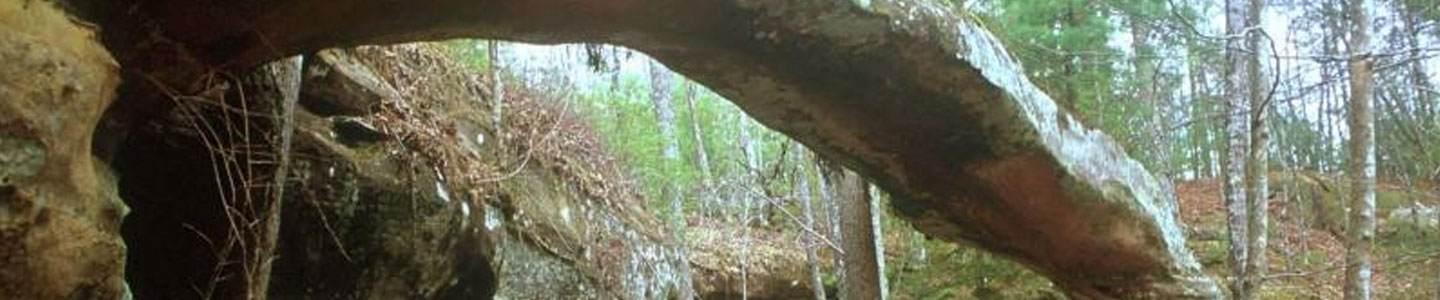 Needle Arch
Needle Arch is located along the Slave Falls Trail.